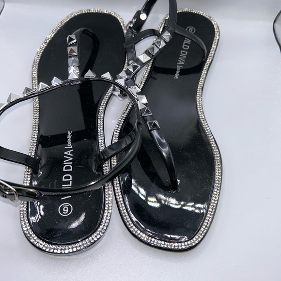 DIVA Lounge Black Sandals with Silver Accents - Picture 2 of 4